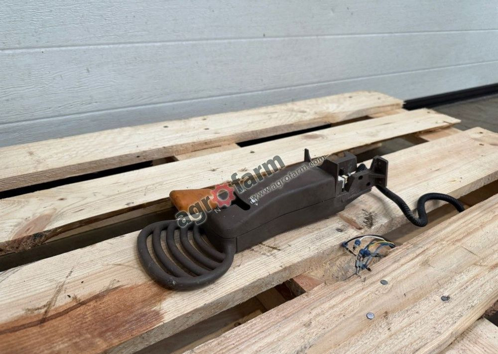 Przełącznik rewersu, John Deere 6155M - Электрическая система: фото 1 Przełącznik rewersu, John Deere 6155M - Электрическая система: фото 1