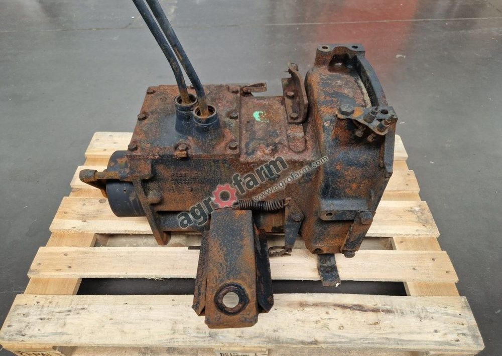 Skrzynia biegów Fiat 680 DT 5104711 - Коробка передач: фото 4 Skrzynia biegów Fiat 680 DT 5104711 - Коробка передач: фото 4