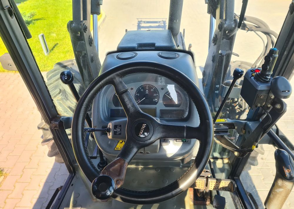 Трактор Valtra A95: фото 6