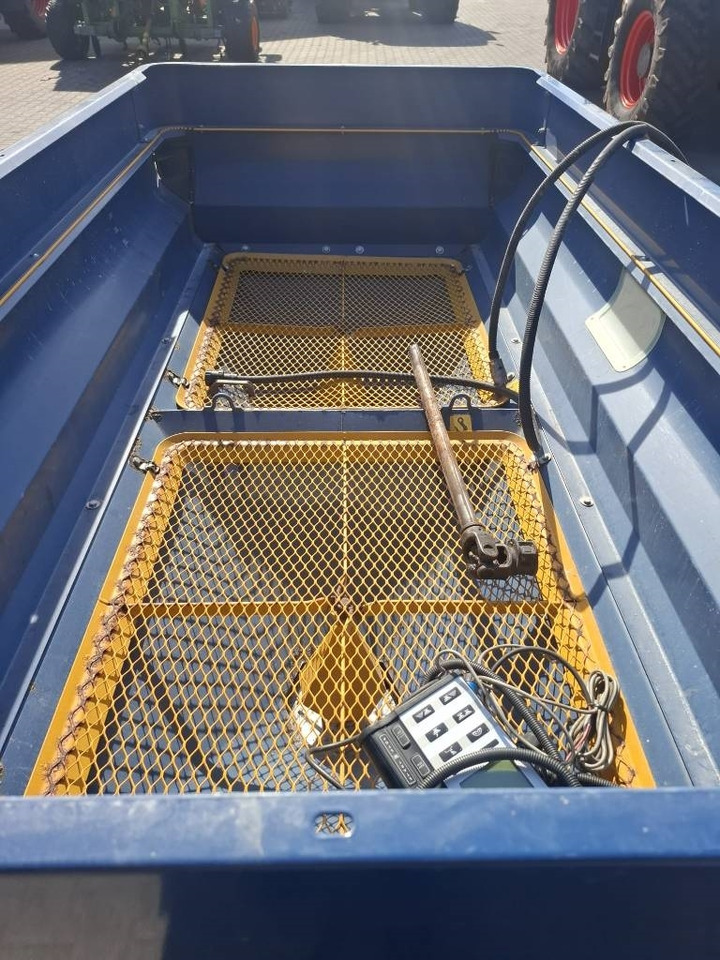 Bogballe M2W Base weegstrooier - Разбрасыватель удобрений: фото 5 Bogballe M2W Base weegstrooier - Разбрасыватель удобрений: фото 5