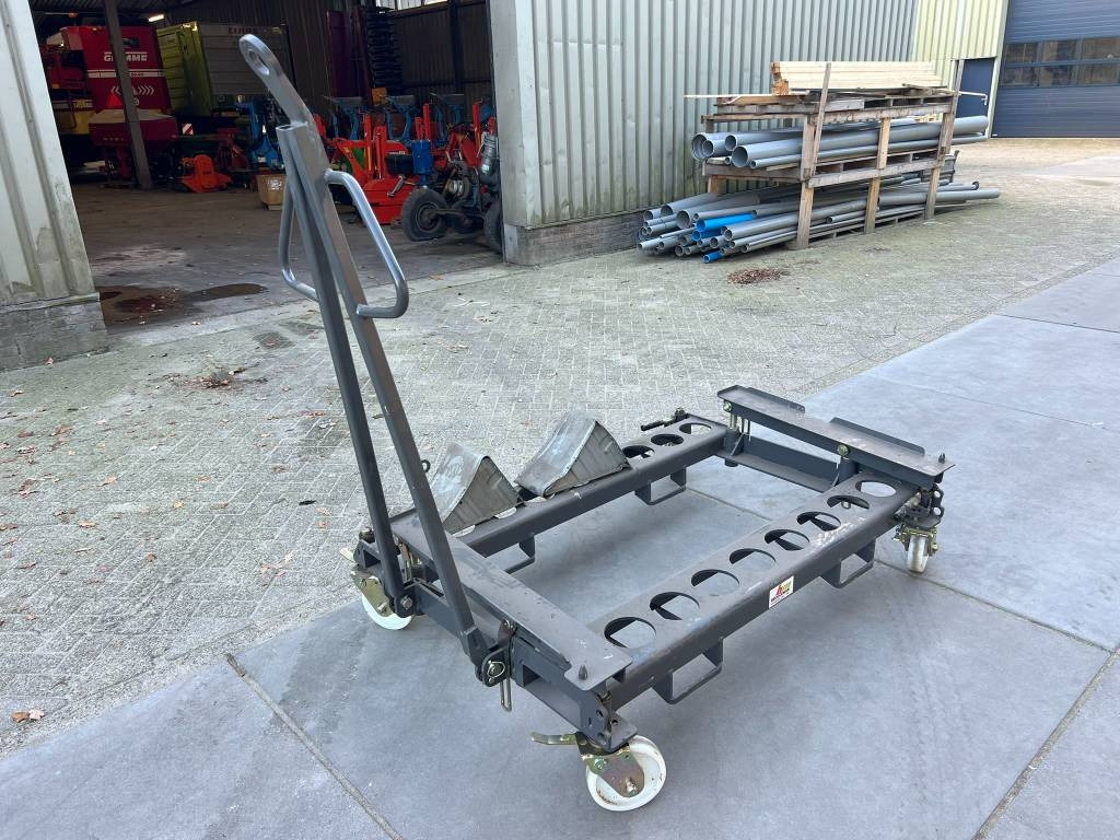 Claas / Fliegl Cargos transport kar - Самозагружающийся прицеп: фото 1 Claas / Fliegl Cargos transport kar - Самозагружающийся прицеп: фото 1