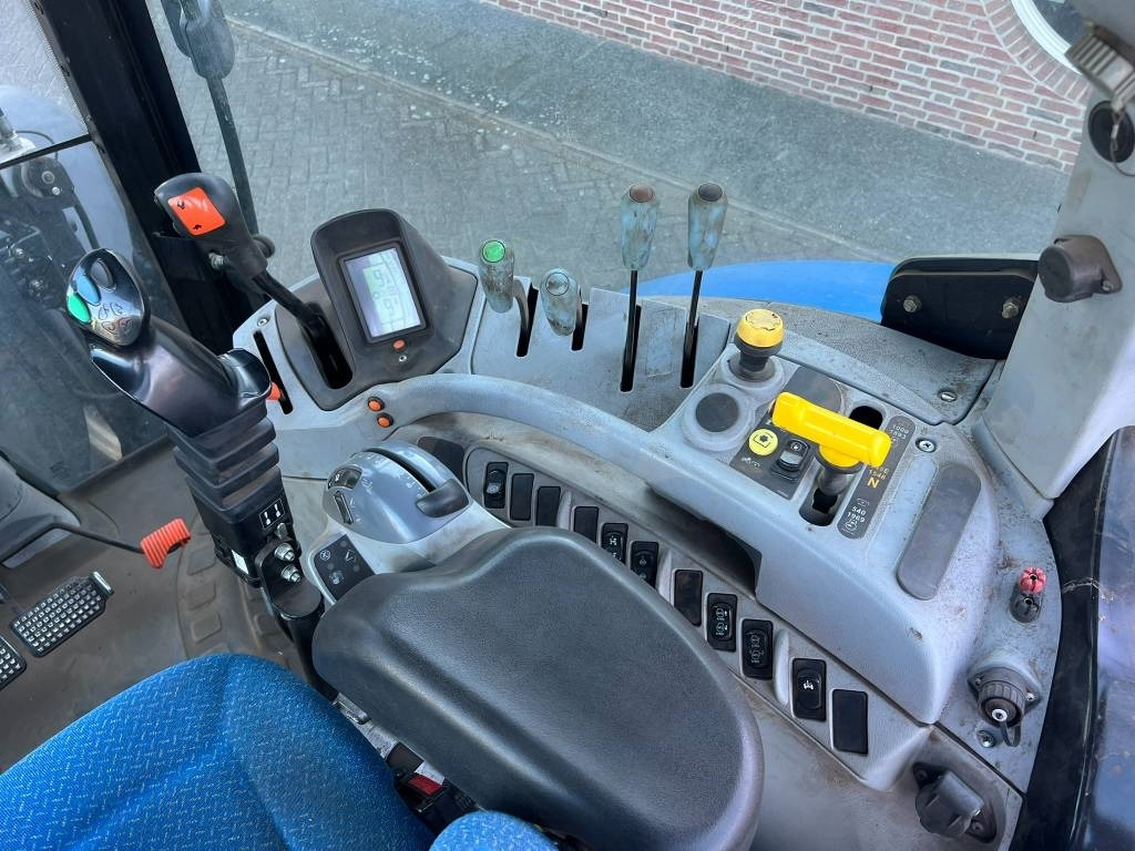 Трактор New Holland T 6.155: фото 10