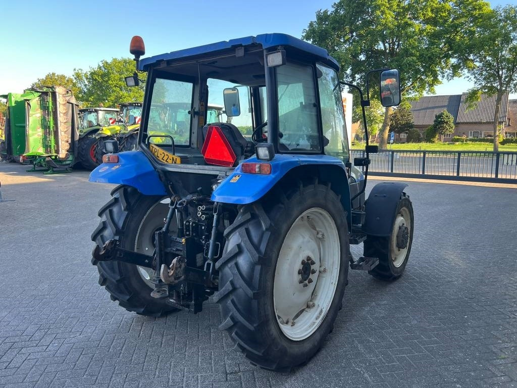New Holland TL 90 - Трактор: фото 5 New Holland TL 90 - Трактор: фото 5