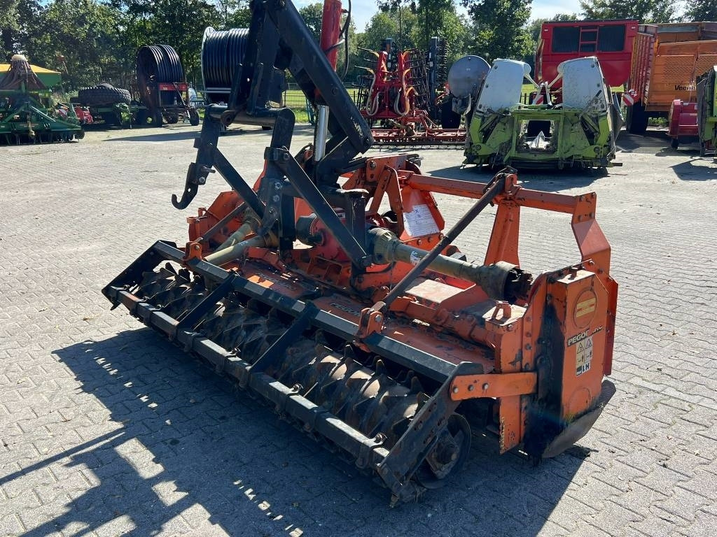 Pegoraro LH 300 frees - Техника для обработки почвы: фото 4 Pegoraro LH 300 frees - Техника для обработки почвы: фото 4