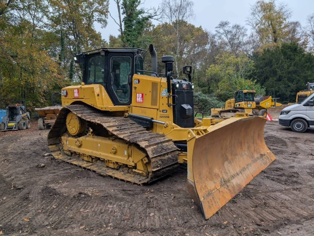 CAT D 6 LGP - Бульдозер: фото 1 CAT D 6 LGP - Бульдозер: фото 1