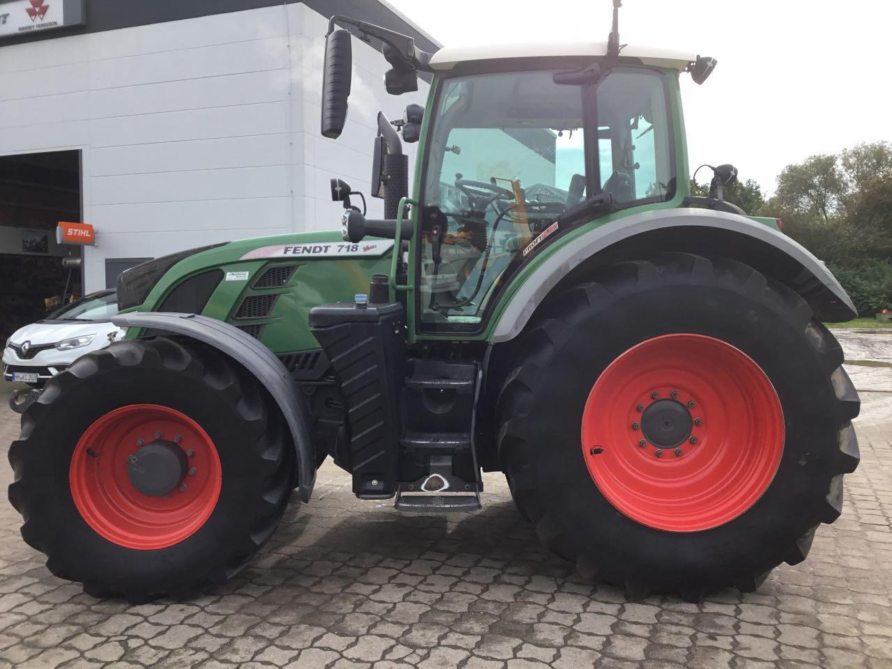 Fendt 718 Vario SCR - Трактор: фото 3 Fendt 718 Vario SCR - Трактор: фото 3