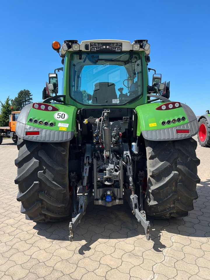 Fendt 724 Vario S4 - Трактор: фото 4 Fendt 724 Vario S4 - Трактор: фото 4