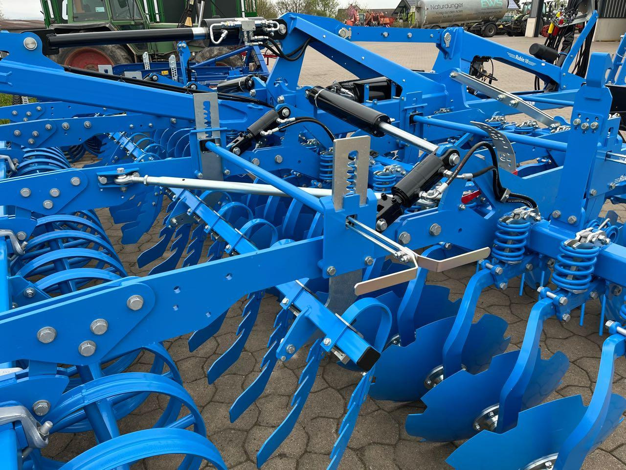 Lemken Rubin 10 TF/500 - Дисковая борона: фото 5 Lemken Rubin 10 TF/500 - Дисковая борона: фото 5