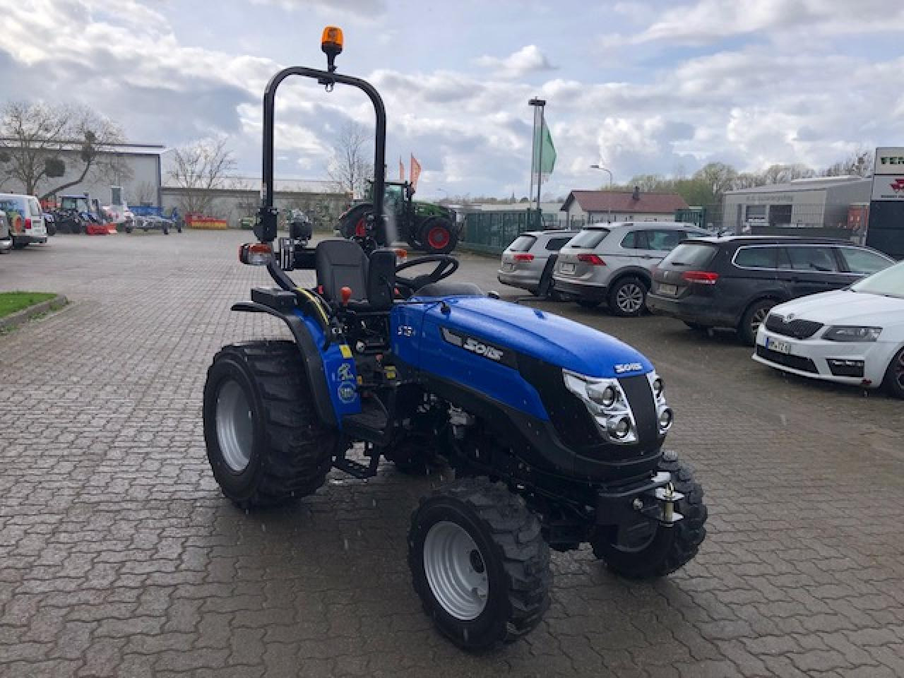 Solis 26+ Seitenschalter - Трактор: фото 3 Solis 26+ Seitenschalter - Трактор: фото 3