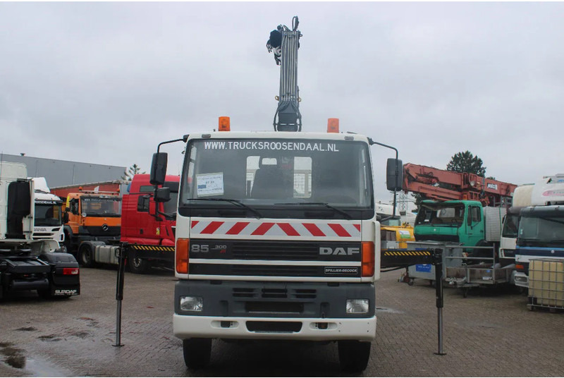 DAF Kipper 6x4 + SPRING + EURO 1 + no CRANE + Manuel + BE apk 09-2024 - Самосвал: фото 4 DAF Kipper 6x4 + SPRING + EURO 1 + no CRANE + Manuel + BE apk 09-2024 - Самосвал: фото 4