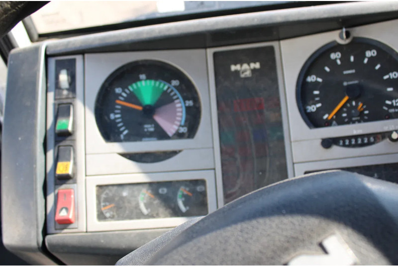Грузовик MAN TGL 17.240 + 3PERSON + MANUAL: фото 20