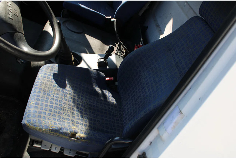 Грузовик MAN TGL 17.240 + 3PERSON + MANUAL: фото 10