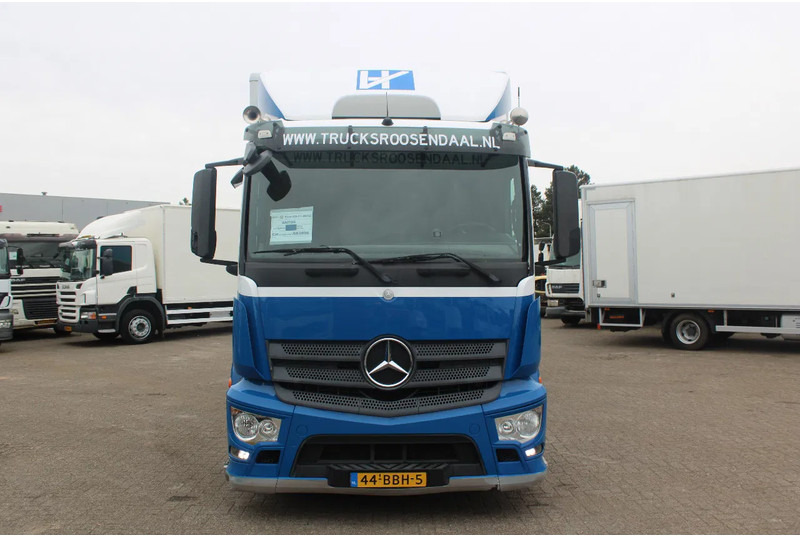 Mercedes-Benz Antos 360 + euro 6 + lift - Грузовик с закрытым кузовом: фото 2 Mercedes-Benz Antos 360 + euro 6 + lift - Грузовик с закрытым кузовом: фото 2