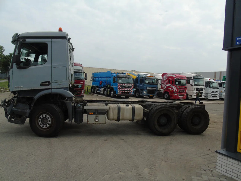Mercedes-Benz Arocs 2640 + 6x4 + functional / engine good + EURO 6 + Drivabale - Грузовик-шасси: фото 4 Mercedes-Benz Arocs 2640 + 6x4 + functional / engine good + EURO 6 + Drivabale - Грузовик-шасси: фото 4