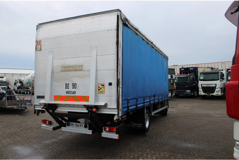 Renault Midlum 220 + MANUAL + LIFT + 12T - Тентованный грузовик: фото 5 Renault Midlum 220 + MANUAL + LIFT + 12T - Тентованный грузовик: фото 5