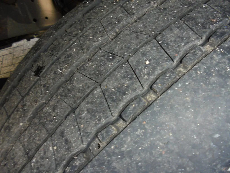 Грузовик с закрытым кузовом Renault Premium 270DXI + EURO 5 + ENGINE BRAKE: фото 9 Грузовик с закрытым кузовом Renault Premium 270DXI + EURO 5 + ENGINE BRAKE: фото 9