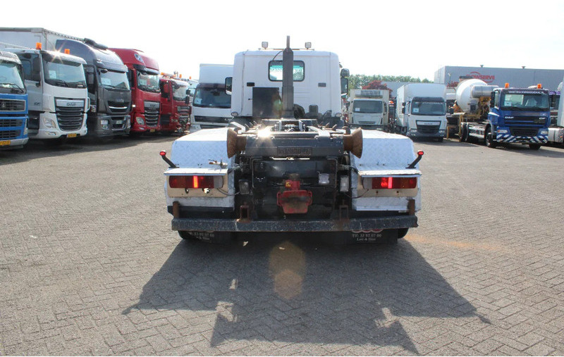 Scania P124-360 + HOOK + 6X2 + MANUAL + EURO 2 - Крюковой мультилифт: фото 4 Scania P124-360 + HOOK + 6X2 + MANUAL + EURO 2 - Крюковой мультилифт: фото 4