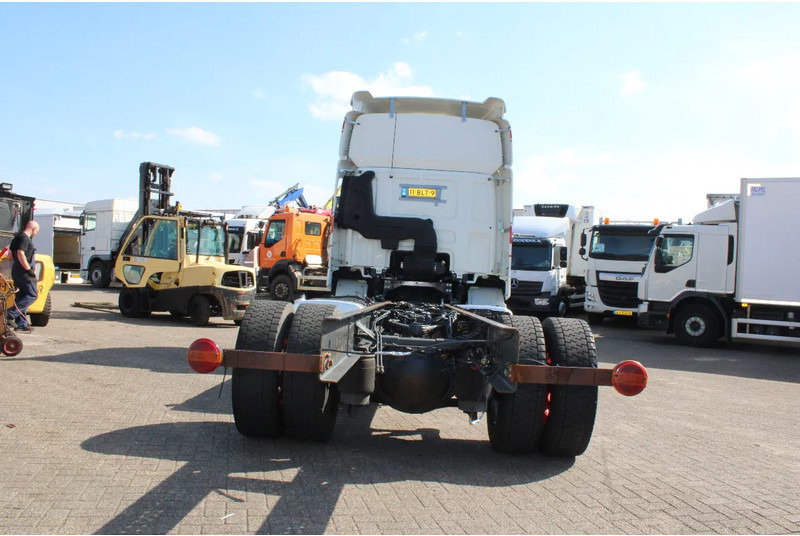 DAF CF 370 + euro 6 + ssc + full option - Тягач: фото 4 DAF CF 370 + euro 6 + ssc + full option - Тягач: фото 4