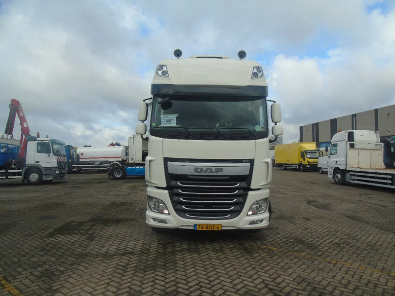 Тягач DAF XF 460 + EURO 6 + SSC: фото 8 Тягач DAF XF 460 + EURO 6 + SSC: фото 8