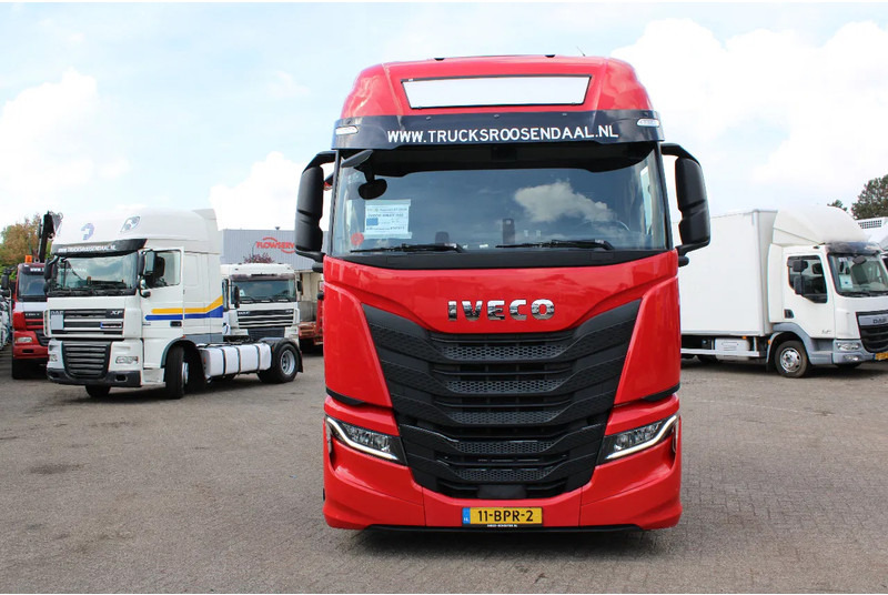 Iveco S-WAY 460 + LNG + retarder + euro 6 - Тягач: фото 2 Iveco S-WAY 460 + LNG + retarder + euro 6 - Тягач: фото 2