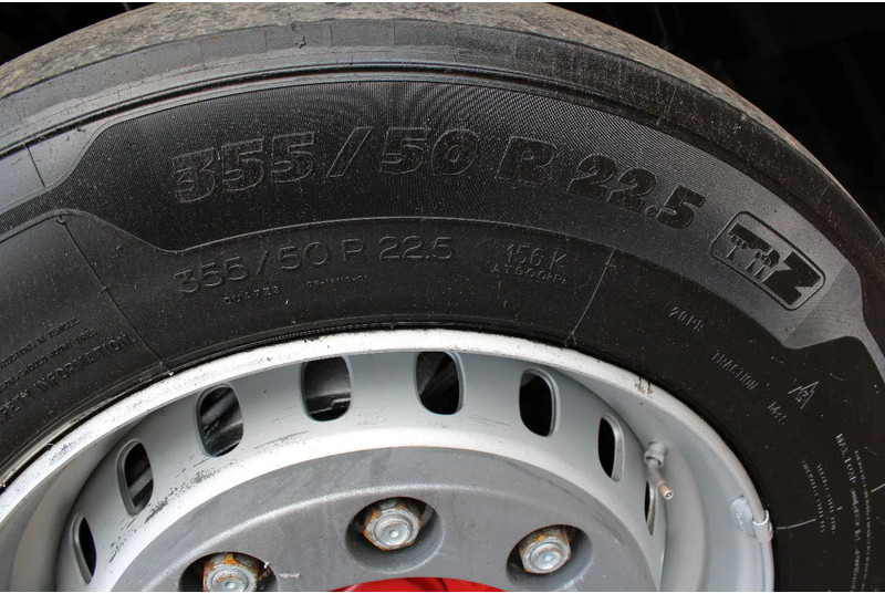 Iveco S-WAY 460 + LNG + retarder + euro 6 - Тягач: фото 5 Iveco S-WAY 460 + LNG + retarder + euro 6 - Тягач: фото 5