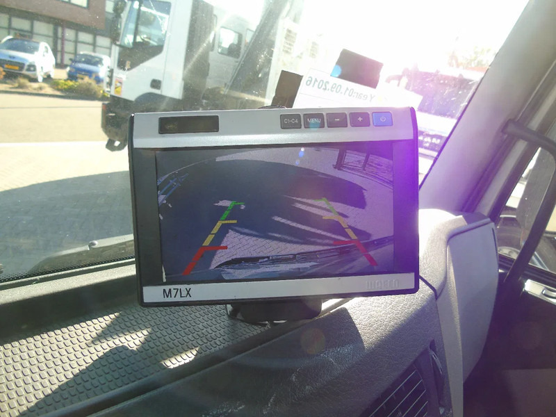 Грузовик с закрытым кузовом Volvo FL 250 + euro 6 + lift + 12T: фото 10