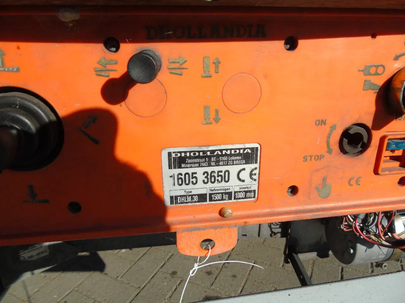 Грузовик с закрытым кузовом Volvo FL 250 + euro 6 + lift + 12T: фото 16