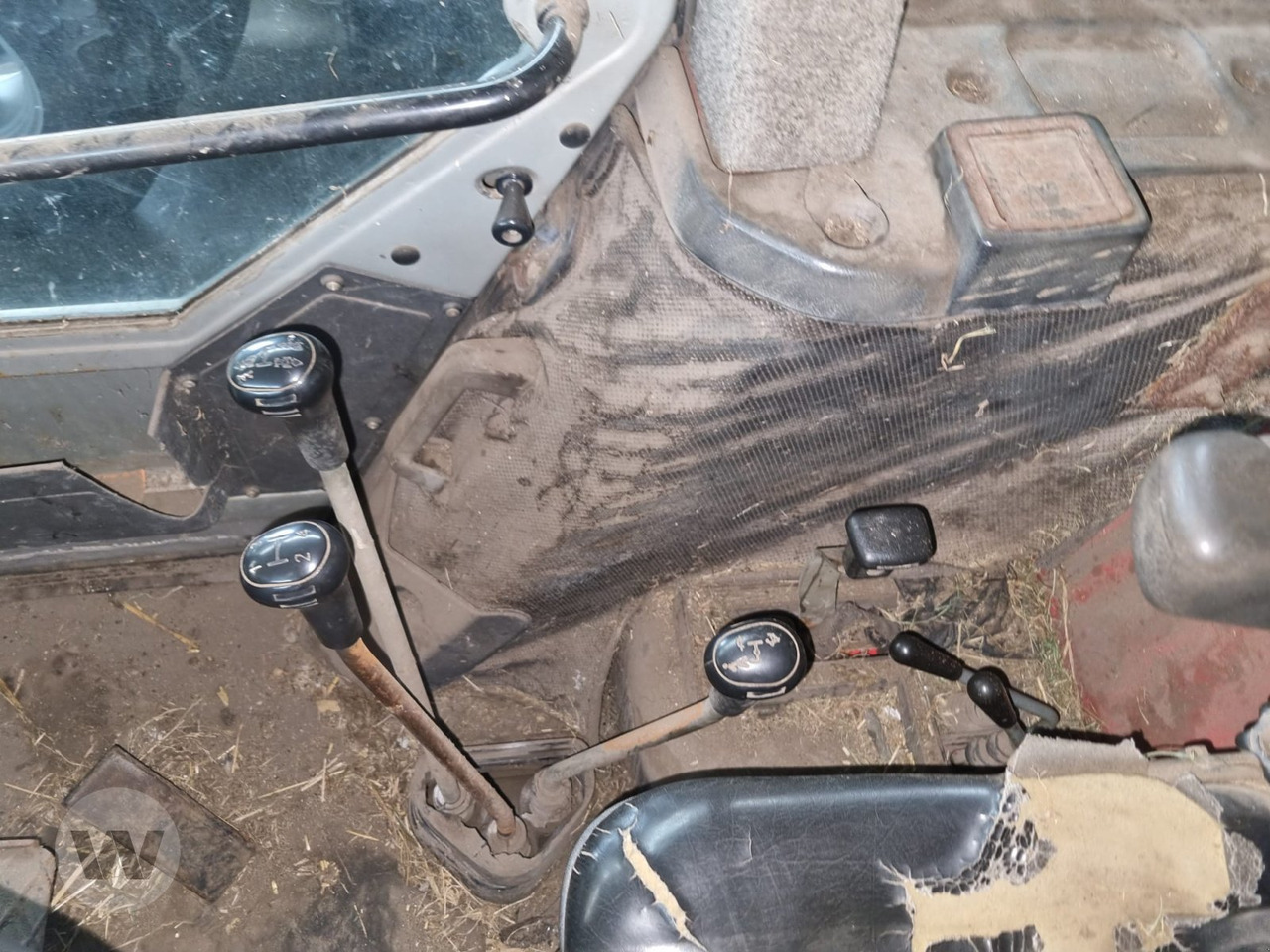 Massey Ferguson 397 - Трактор: фото 4 Massey Ferguson 397 - Трактор: фото 4