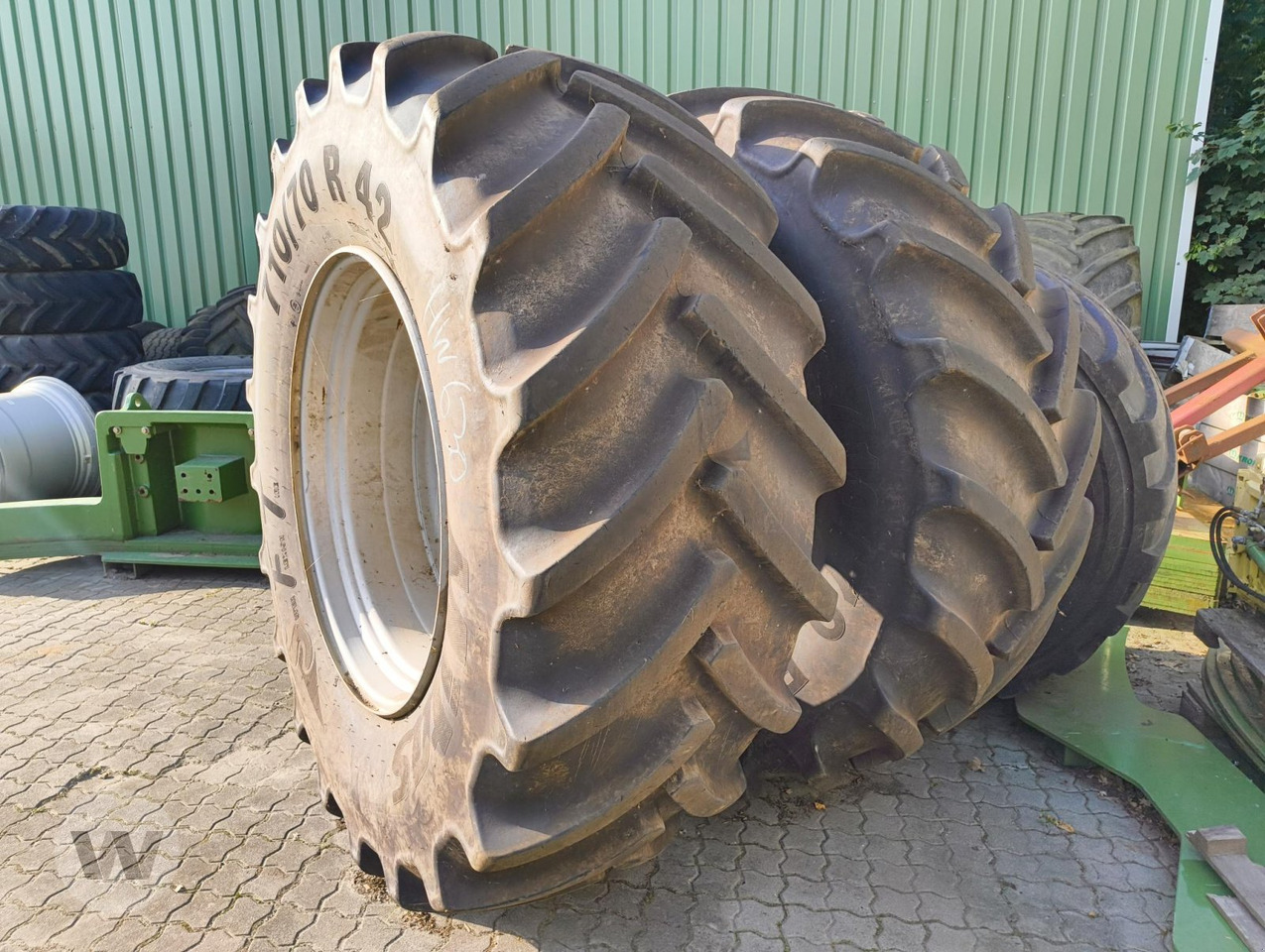 Mitas 710/70 R 42 - Колесо: фото 1 Mitas 710/70 R 42 - Колесо: фото 1
