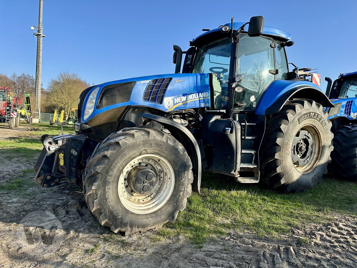 New Holland T 8.360 - Трактор: фото 4 New Holland T 8.360 - Трактор: фото 4