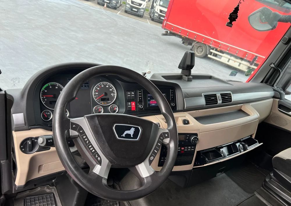 MAN TGX 18.420 XLX  LOW DECK - Тягач: фото 5 MAN TGX 18.420 XLX  LOW DECK - Тягач: фото 5