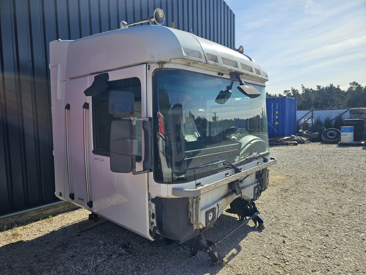 RENAULT MAGNUM DXI VEGA LIFT / COMPLETE CABINE - Кабина: фото 2 RENAULT MAGNUM DXI VEGA LIFT / COMPLETE CABINE - Кабина: фото 2