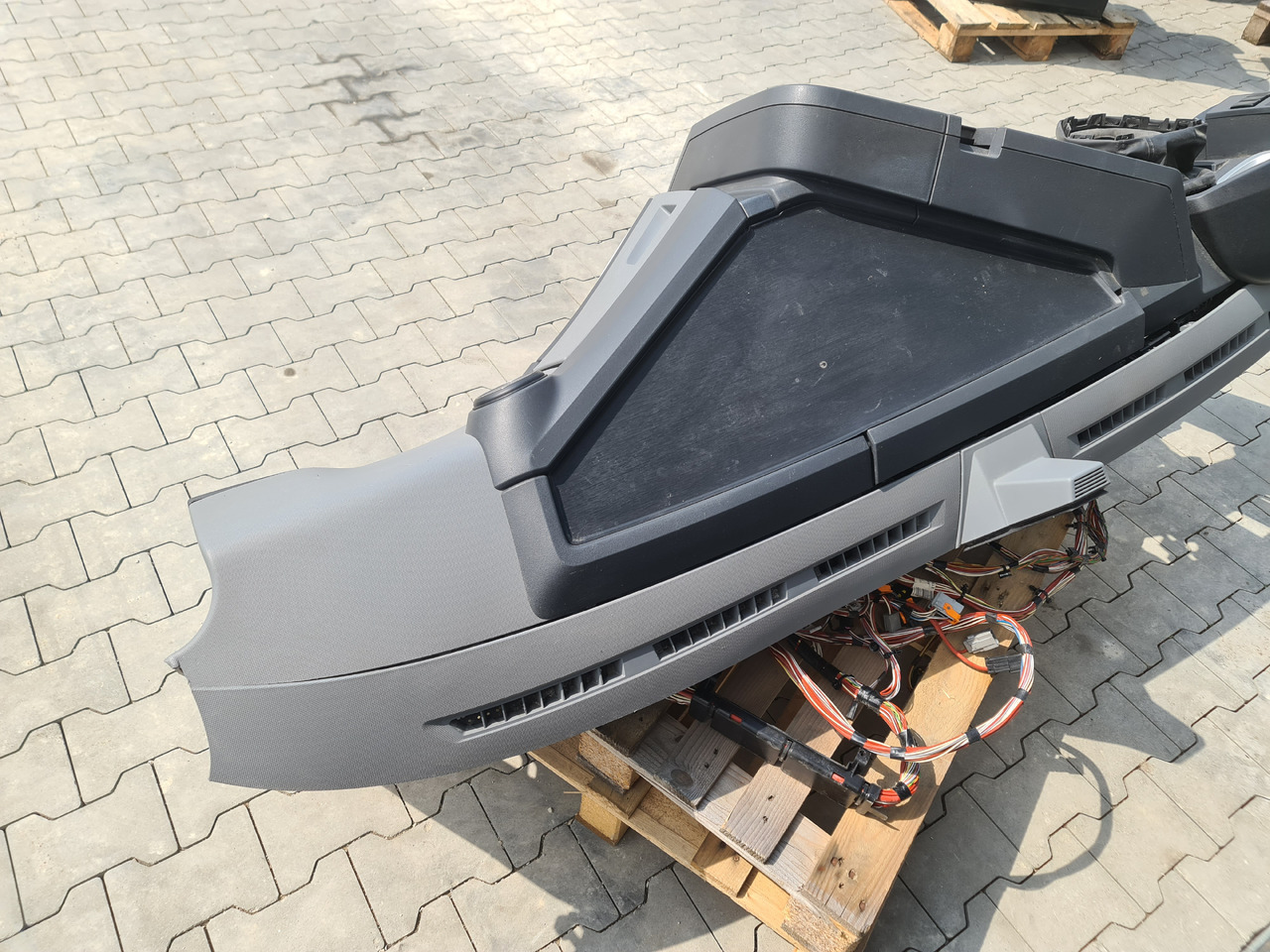 RENAULT RANGE T / COMPLETE DASHBOARD - Приборная панель: фото 4 RENAULT RANGE T / COMPLETE DASHBOARD - Приборная панель: фото 4