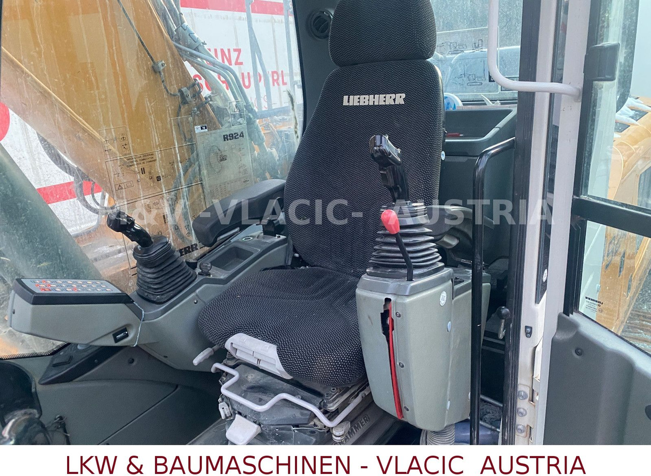Liebherr R 924 LC - Гусеничный экскаватор: фото 2 Liebherr R 924 LC - Гусеничный экскаватор: фото 2