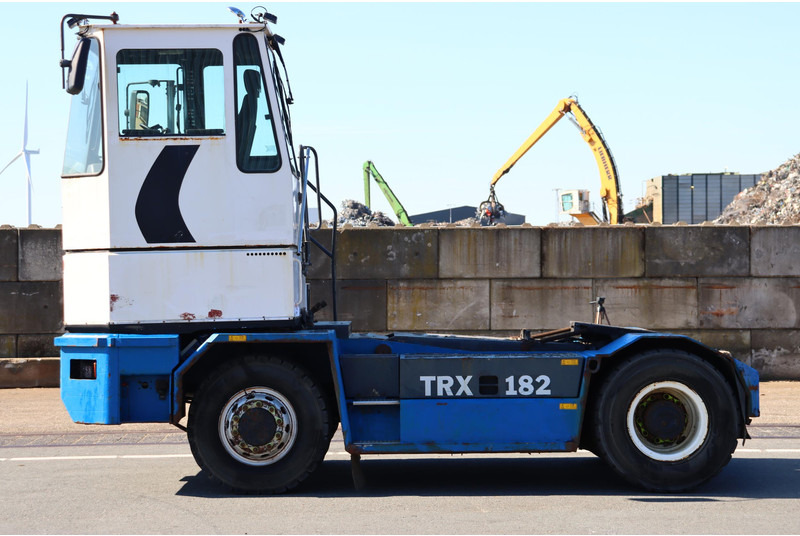 Kalmar TRX182A - Терминальный тягач: фото 4 Kalmar TRX182A - Терминальный тягач: фото 4