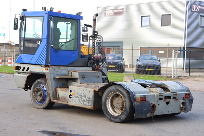 Terberg TT220 - Терминальный тягач: фото 4 Terberg TT220 - Терминальный тягач: фото 4