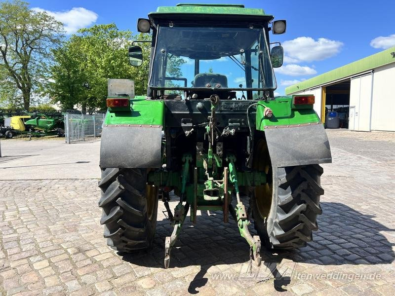 John Deere 3350 - Трактор: фото 5 John Deere 3350 - Трактор: фото 5