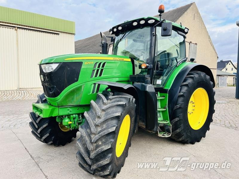 John Deere 6210R - Трактор: фото 1 John Deere 6210R - Трактор: фото 1
