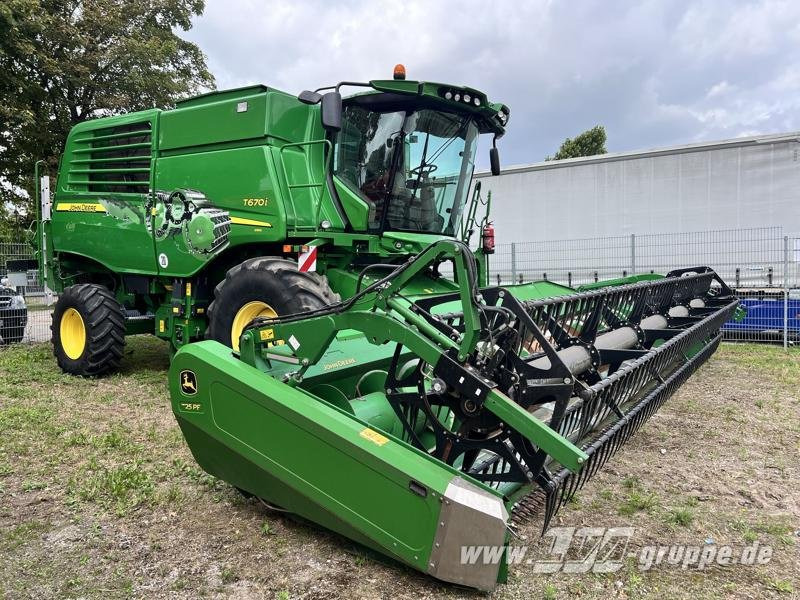John Deere T670 i - Зерноуборочный комбайн: фото 2 John Deere T670 i - Зерноуборочный комбайн: фото 2