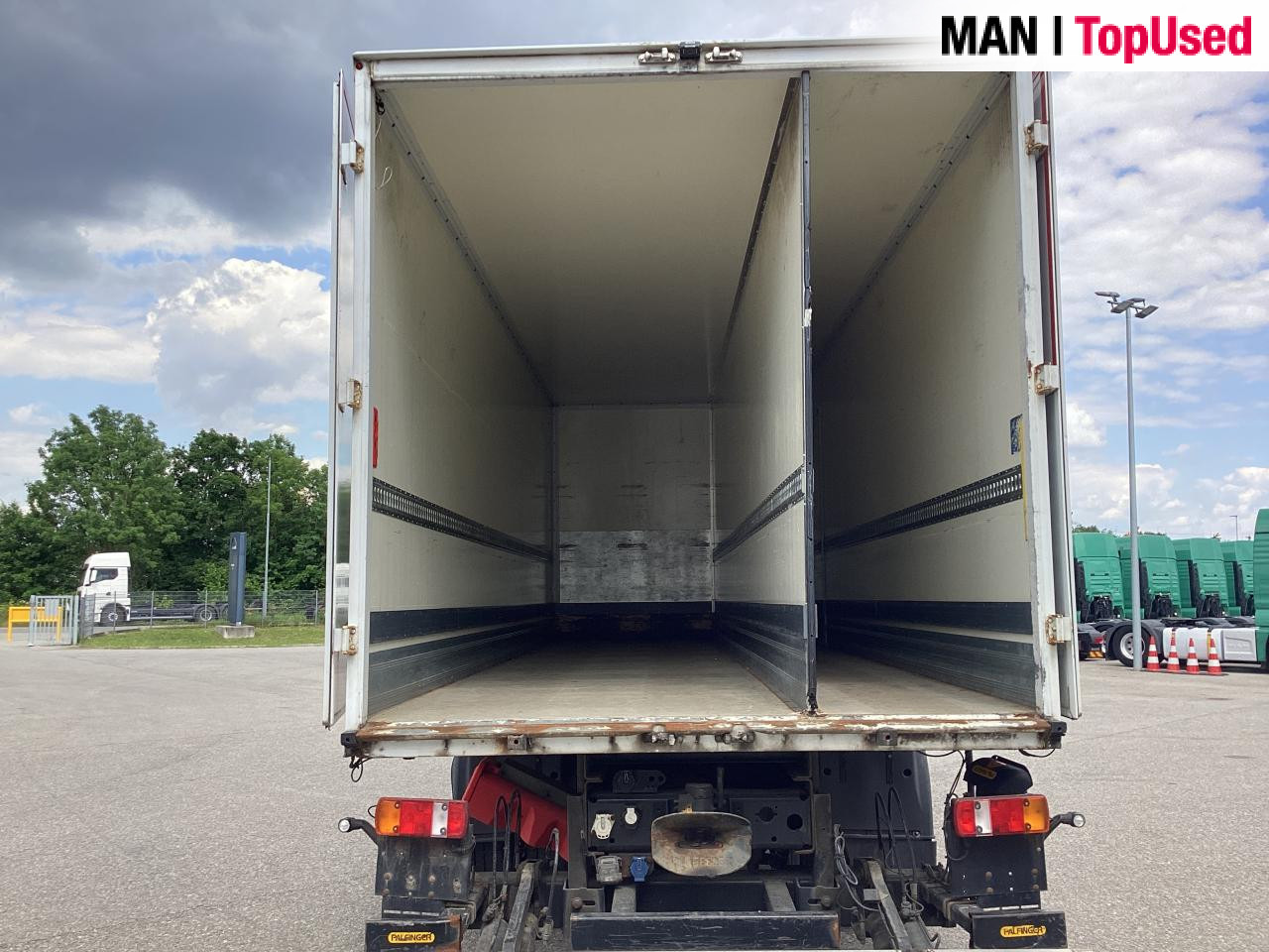 MAN TGM 15.320 4X2 BL - Грузовик с закрытым кузовом: фото 3 MAN TGM 15.320 4X2 BL - Грузовик с закрытым кузовом: фото 3