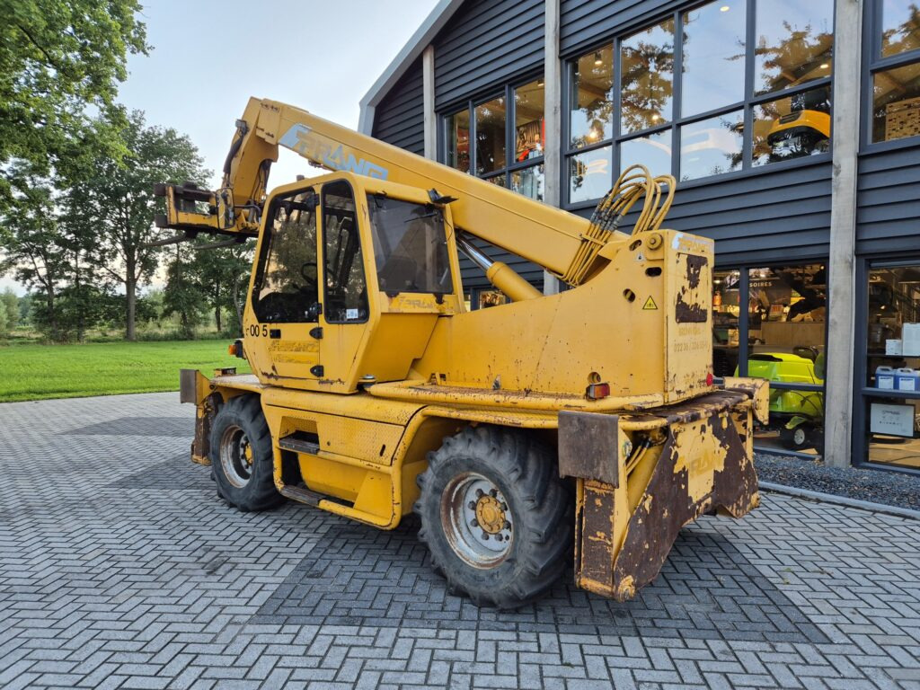 MERLO Roto 30.13 - Телескопический погрузчик: фото 3 MERLO Roto 30.13 - Телескопический погрузчик: фото 3
