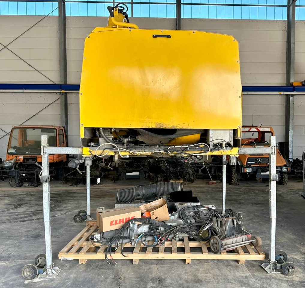 Unimog Aufbaukehrmaschine Trilety SK-370 - Другая техника: фото 2 Unimog Aufbaukehrmaschine Trilety SK-370 - Другая техника: фото 2