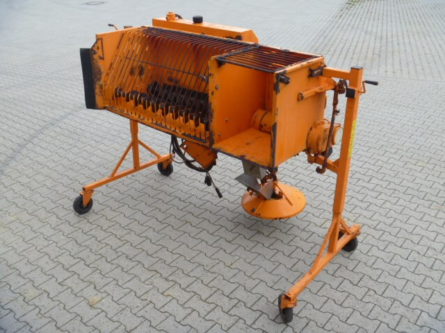 Unimog Salzstreuer Gmeiner DK WA 24V - Разбрасыватель песка/ Соли: фото 4 Unimog Salzstreuer Gmeiner DK WA 24V - Разбрасыватель песка/ Соли: фото 4
