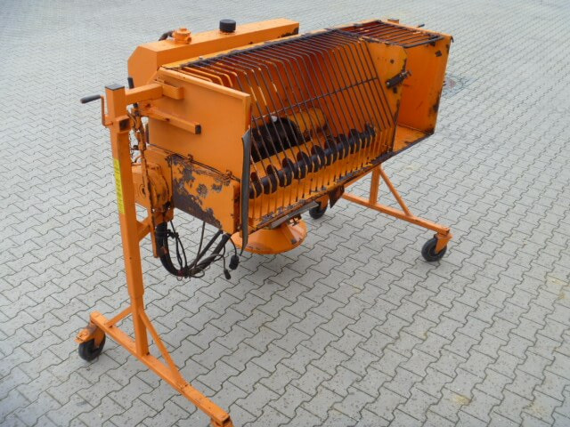 Unimog Salzstreuer Gmeiner DK WA 24V - Разбрасыватель песка/ Соли: фото 3 Unimog Salzstreuer Gmeiner DK WA 24V - Разбрасыватель песка/ Соли: фото 3