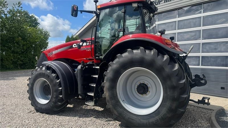 Case IH Magnum 370 CVX Med fronlift - Трактор: фото 3 Case IH Magnum 370 CVX Med fronlift - Трактор: фото 3