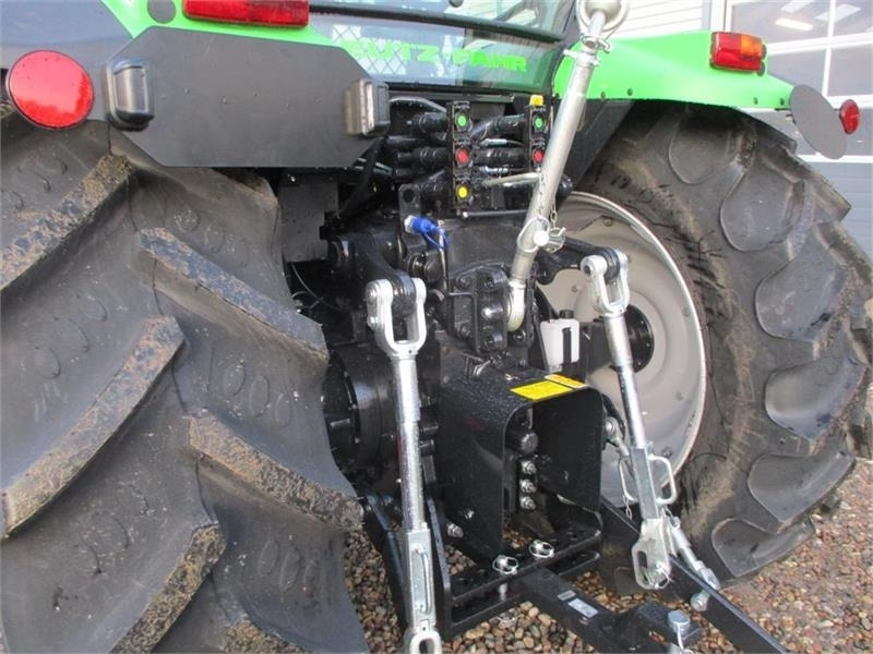 Deutz-fahr Agrofarm 115G with 30F+30R Hi-Lo and CreepGea - Трактор: фото 5 Deutz-fahr Agrofarm 115G with 30F+30R Hi-Lo and CreepGea - Трактор: фото 5