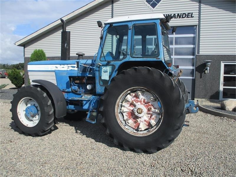 Ford TW 25 Regulær - Трактор: фото 2 Ford TW 25 Regulær - Трактор: фото 2