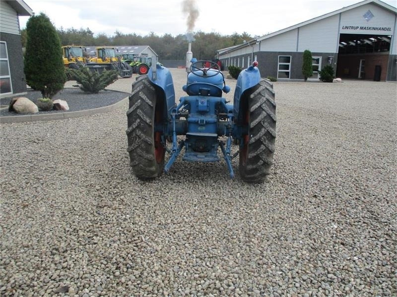 Fordson Major Diesel traktor - Трактор: фото 5 Fordson Major Diesel traktor - Трактор: фото 5