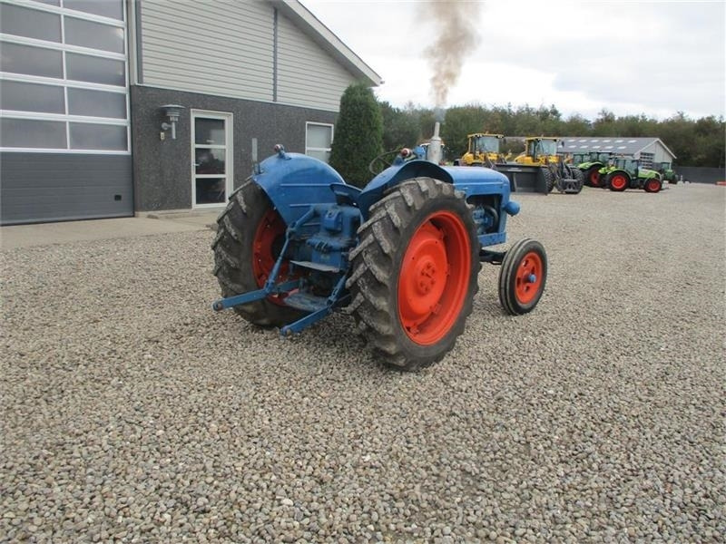 Fordson Major Diesel traktor - Трактор: фото 4 Fordson Major Diesel traktor - Трактор: фото 4