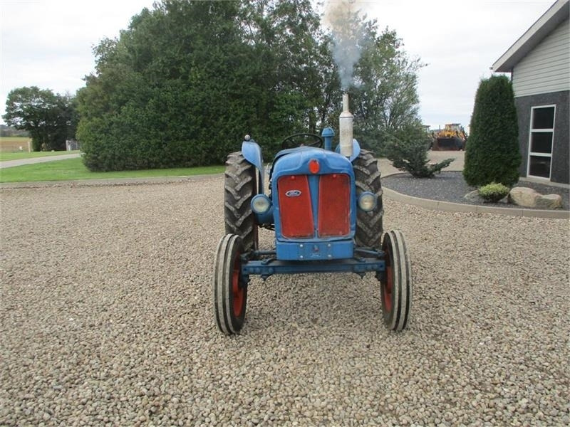 Fordson Major Diesel traktor - Трактор: фото 3 Fordson Major Diesel traktor - Трактор: фото 3